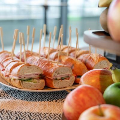 Ein wohlschmeckender Apéro für die Erfolgreichen Absolventen